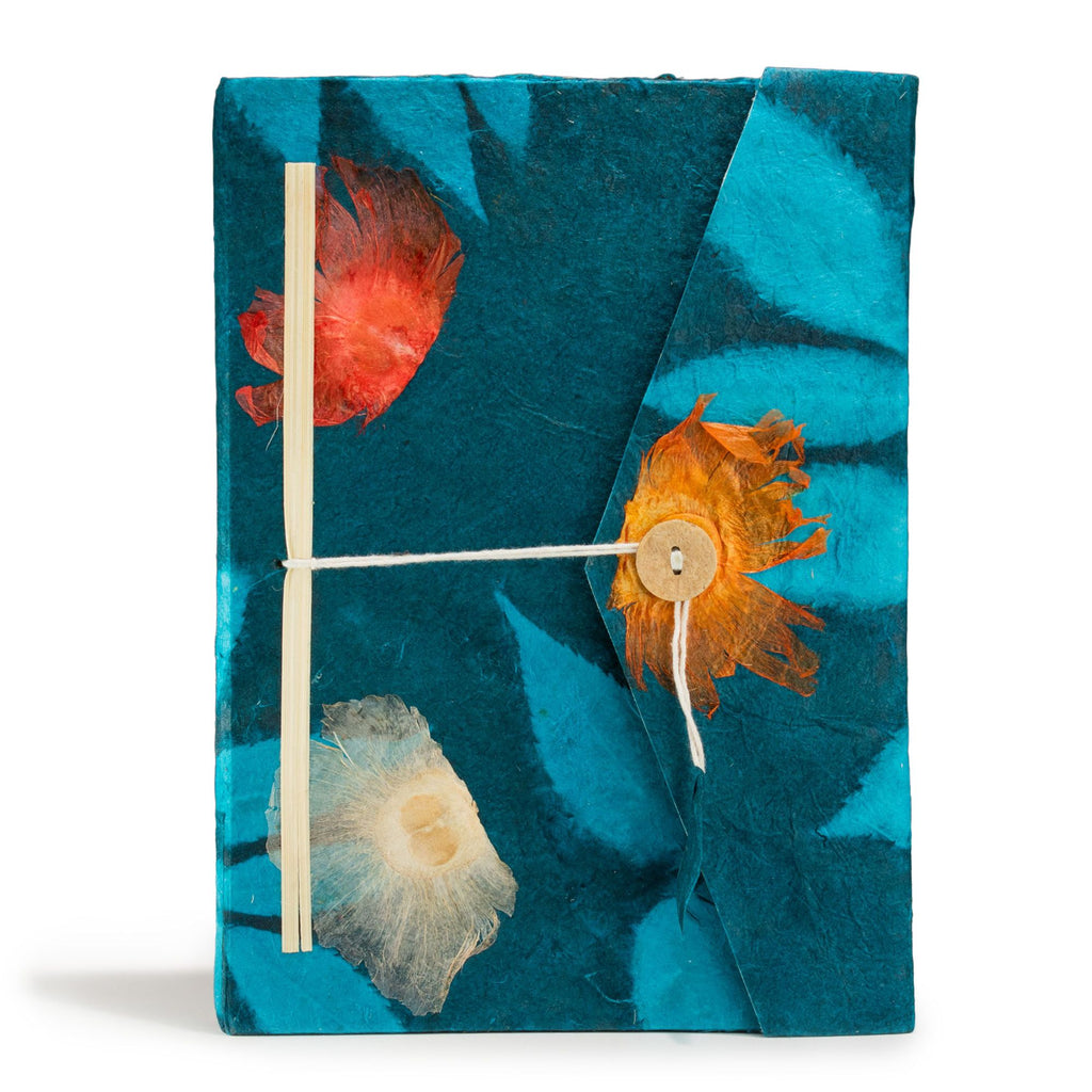 Jurnal multicolor Lokta cu model floral și închizătoare de bambus, mare (21x15cm), 45 pagini