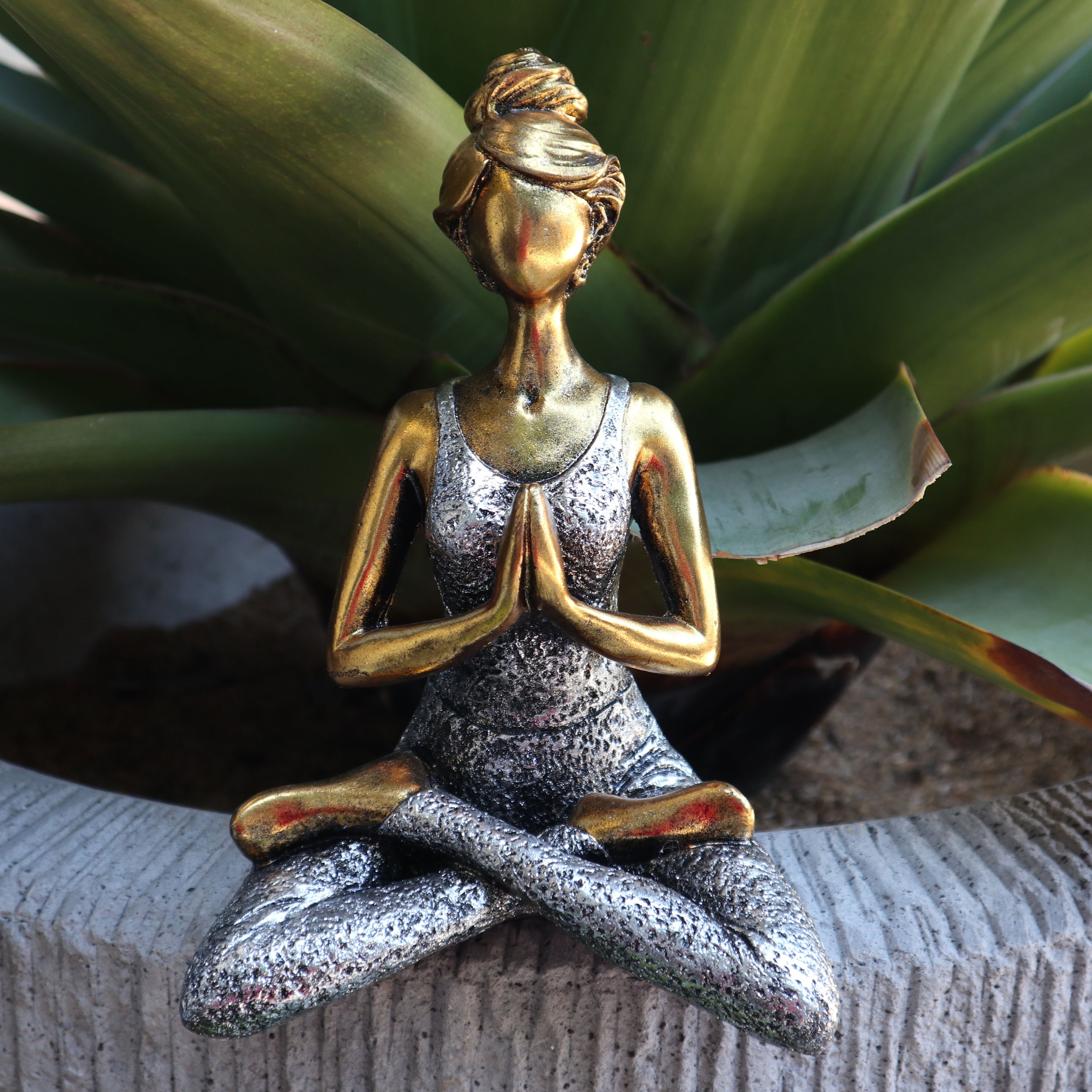 Statuetă Yoga, realizată manual, bronz cu argintiu, 24cm