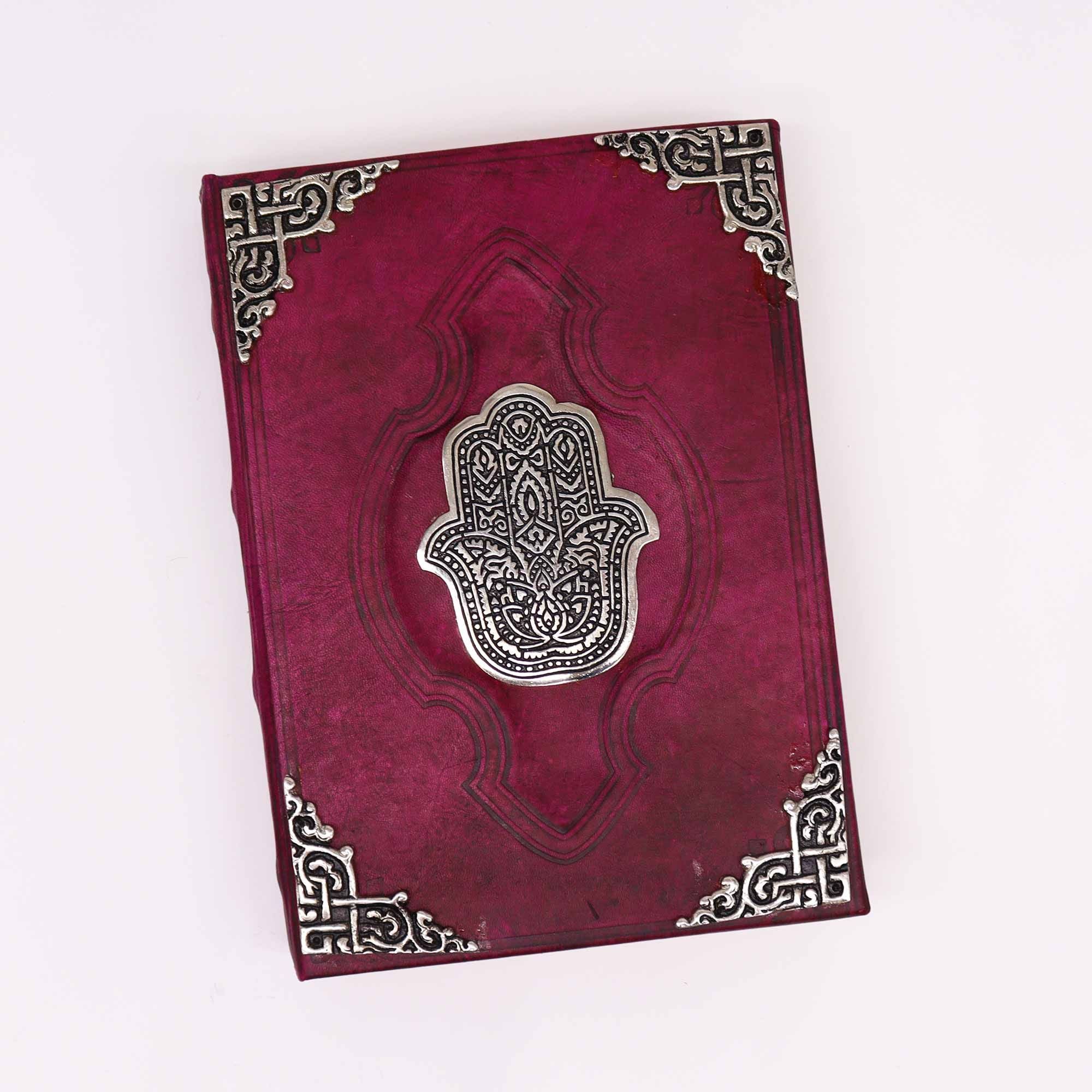 Jurnal masiv cu aspect antichizat și decor Hamsa zincat - 200 de pagini cu margini rotunde, 26x18cm