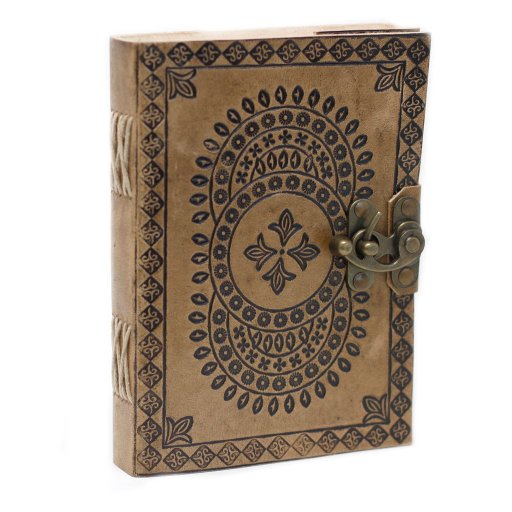 Jurnal handmade cu motiv Mandala, din piele naturală (18x13 cm)