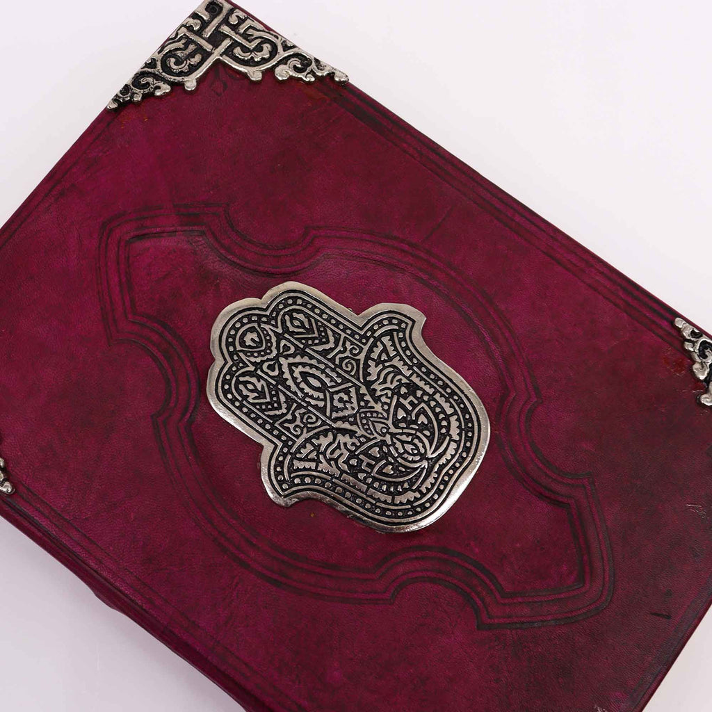 Jurnal masiv cu aspect antichizat și decor Hamsa zincat - 200 de pagini cu margini rotunde, 26x18cm