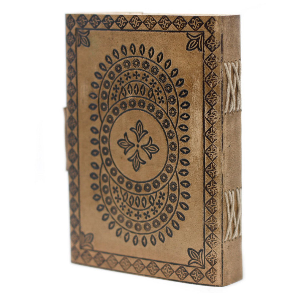 Jurnal handmade cu motiv Mandala, din piele naturală (18x13 cm)