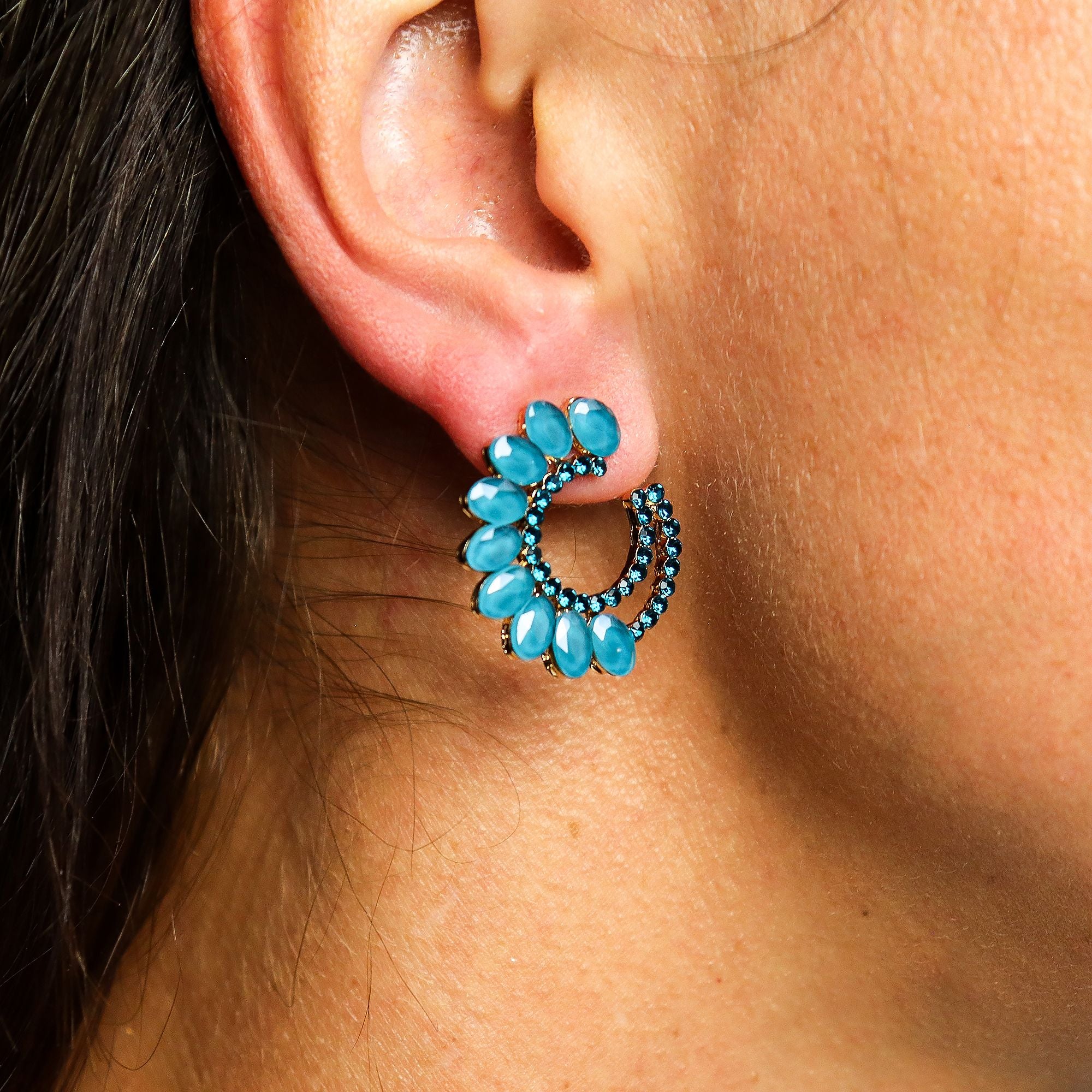 Cercei cu pietre si forma semi-circulara - Albastru