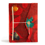 Jurnal roșu Lokta cu model floral și închizătoare de bambus, mare (21x15cm), 45 pagini