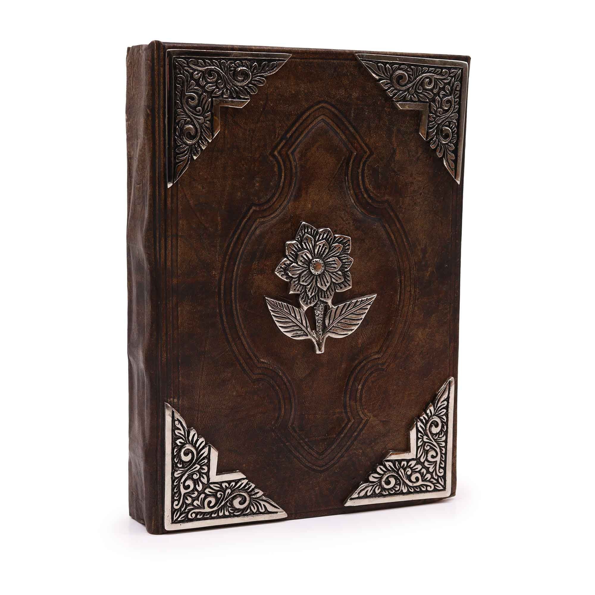 Jurnal antichizat din piele naturală, cu decor trandafir zincat - 200 pagini cu margini rotunde, 26x18cm
