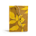 Jurnal galben Lokta cu model floral și închizătoare de bambus, mediu (15x12cm), 45 de pagini