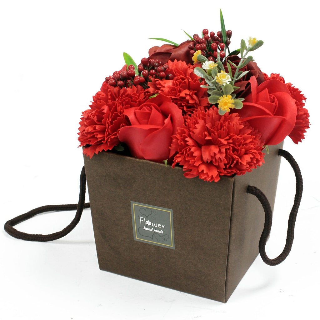 Buchet de flori de săpun - Trandafiri roșii și garoafe