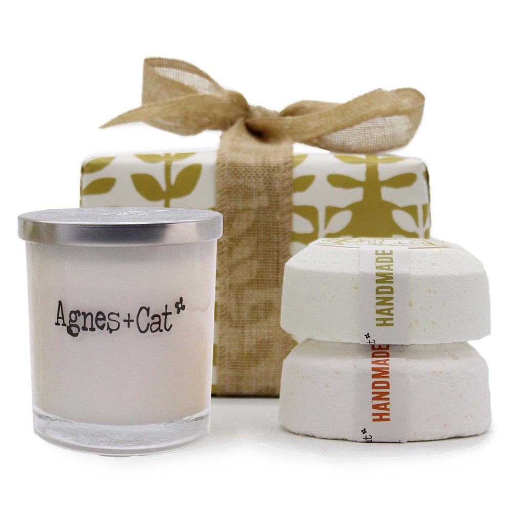 Set cadou - Lumânare (citrice proaspete) + Bombă de baie (clementine)