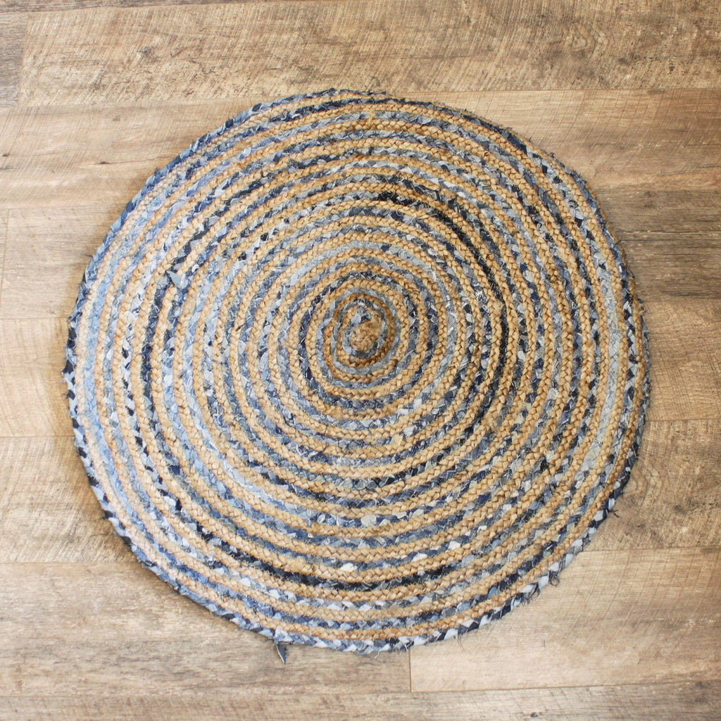 Round rug made from jute and recycled denim, handcrafted in India - 90 cm