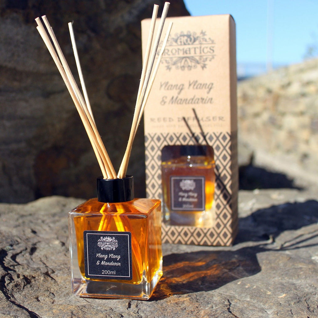 Difuzor cu bețișoare, ulei esențial de ylang ylang și mandarină 200 ml