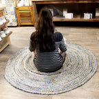 Covor rotund din iută și denim reciclat, lucrat manual în India - 150 cm